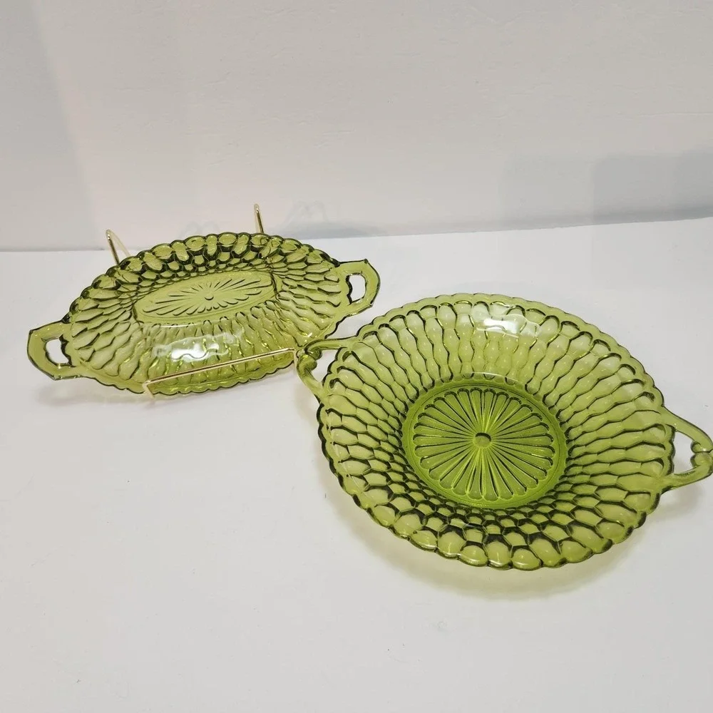 Indiana Glass Co. items shown